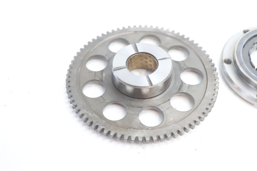 photo de ENGRENAGEM LIVRE DO MOTOR DE ARRANQUE BMW C SPORT 650 (2015 - 2021) - Ampliação técnica