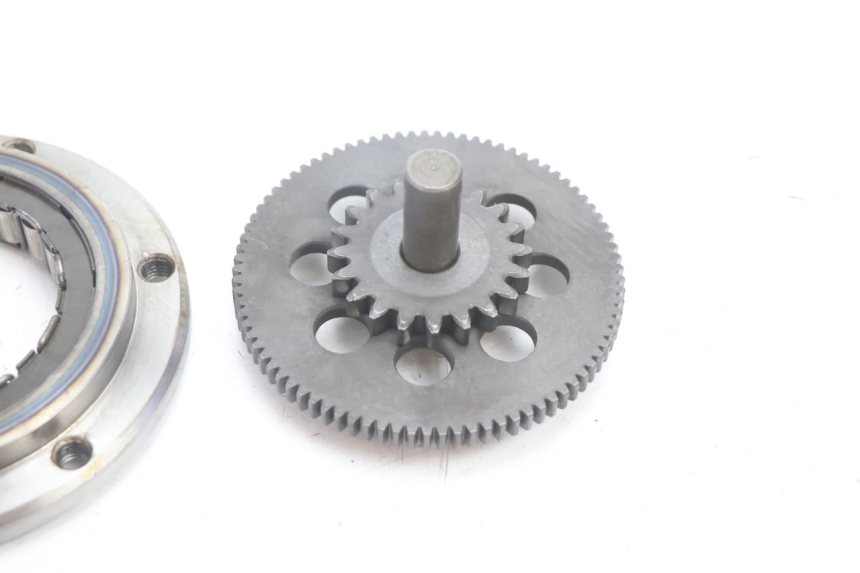 photo de ENGRENAGEM LIVRE DO MOTOR DE ARRANQUE BMW C SPORT 650 (2015 - 2021) - Pontos de fixação