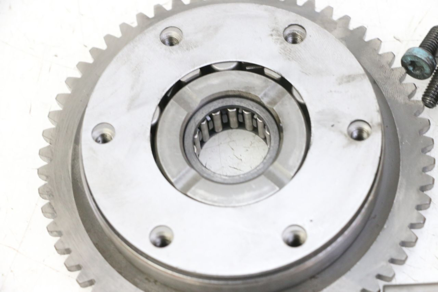 photo de ENGRENAGEM LIVRE DO MOTOR DE ARRANQUE HONDA CBF 125 (2009 - 2015) - Pontos de fixação