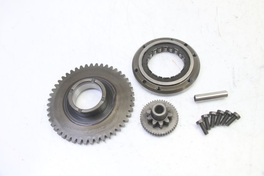 photo de ENGRENAGEM LIVRE DO MOTOR DE ARRANQUE HONDA CBR RR FIREBLADE 900 (1992 - 1994) - Zoom do estado de desgaste
