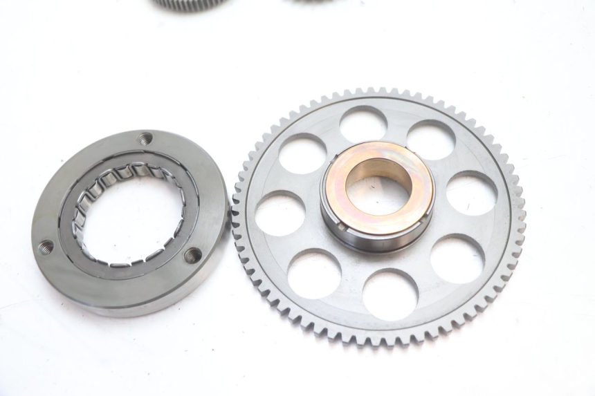 photo de RODA LIVRE DE PARTIDA KAWASAKI ER-6 ER6 N 650 (2005 - 2009) - Outro ângulo de visão