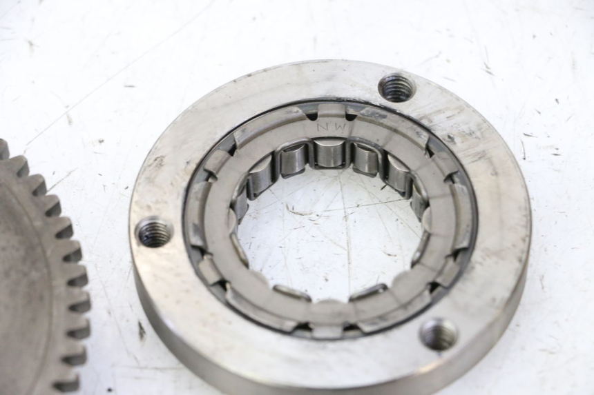 photo de ENGRENAGEM LIVRE DO MOTOR DE ARRANQUE HONDA FES S-WING SWING ABS 125 (2007 - 2015) - Ampliação técnica