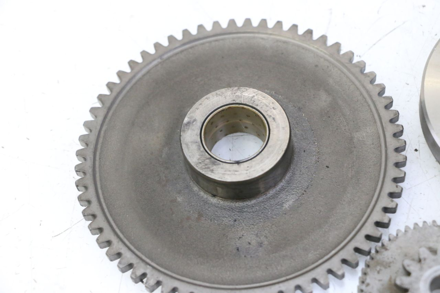 photo de ENGRENAGEM LIVRE DO MOTOR DE ARRANQUE HONDA FES S-WING SWING ABS 125 (2007 - 2015) - Pontos de fixação