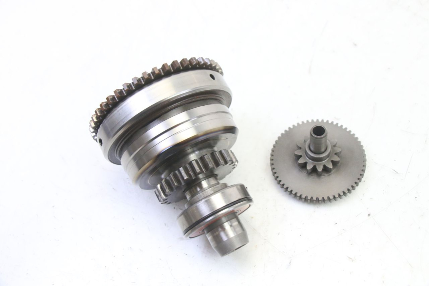 photo de ENGRENAGEM LIVRE DO MOTOR DE ARRANQUE YAMAHA FJ 36Y 1100 (1984 - 1985) - Outro ângulo de visão