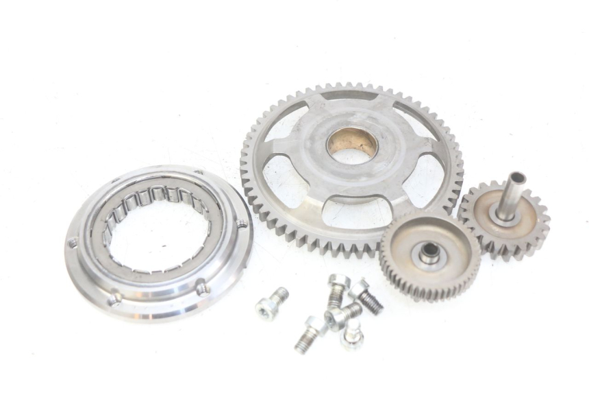 photo de ENGRENAGEM LIVRE DO MOTOR DE ARRANQUE HONDA FJS SILVERWING SILVER WING 400 (2009 - 2016) - Pontos de fixação