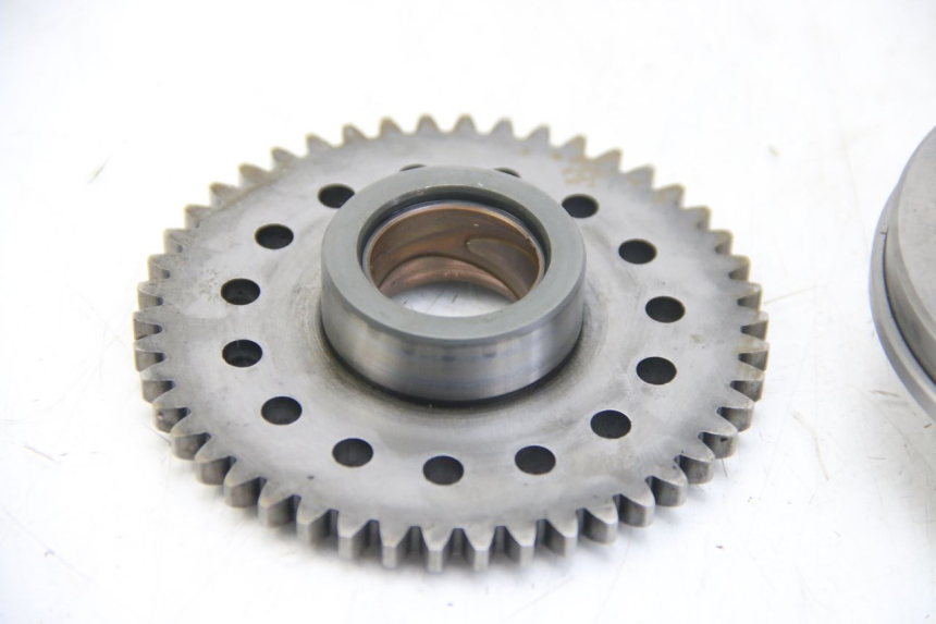 photo de ENGRENAGEM LIVRE DO MOTOR DE ARRANQUE YAMAHA FZS FAZER 600 (2001 - 2003) - Outro ângulo de visão