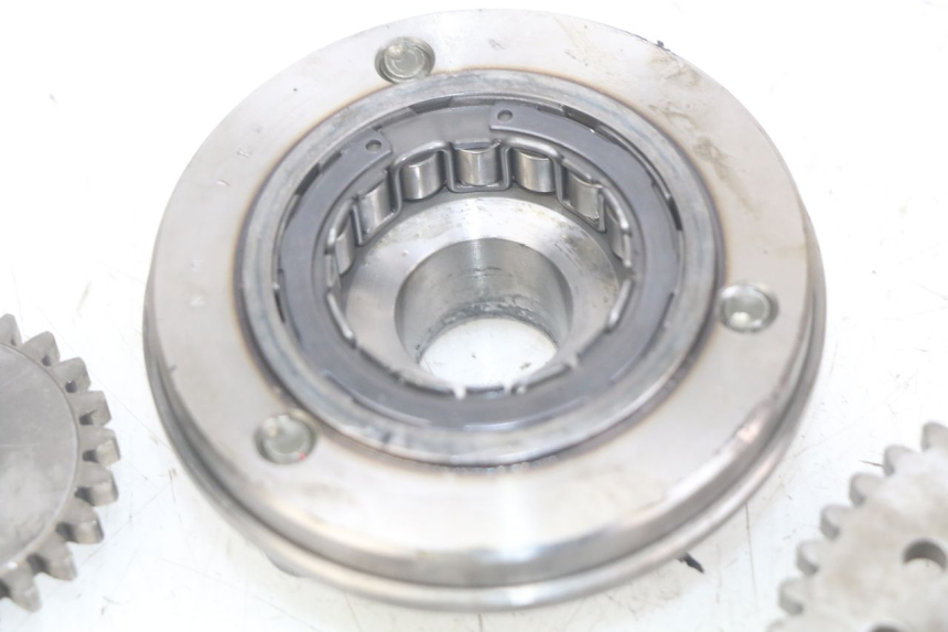 photo de ENGRENAGEM LIVRE DO MOTOR DE ARRANQUE YAMAHA FZS FAZER 600 (1998 - 2001) - Ampliação técnica