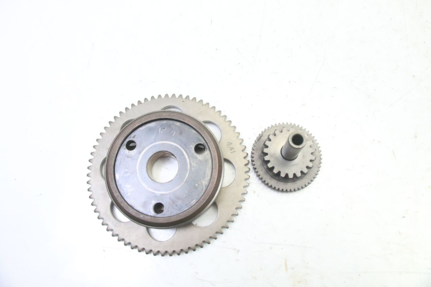 photo de ENGRENAGEM LIVRE DO MOTOR DE ARRANQUE SUZUKI GS GSE 500 (2001 - 2003) - Outro ângulo de visão