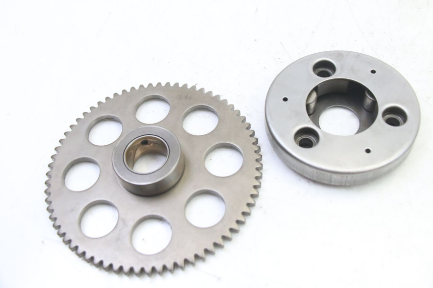 photo de ENGRENAGEM LIVRE DO MOTOR DE ARRANQUE SUZUKI GS GSE 500 (2001 - 2003) - Vista geral