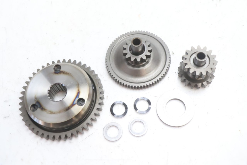 photo de ENGRENAGEM LIVRE DO MOTOR DE ARRANQUE SUZUKI GSR 600 (2005 - 2012) - Detalhe da peça