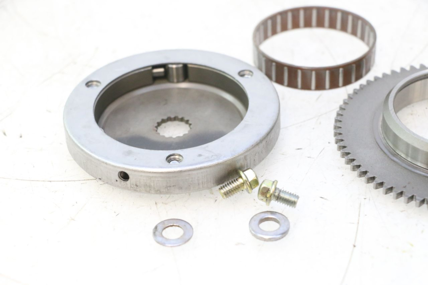 photo de ENGRENAGEM LIVRE DO MOTOR DE ARRANQUE KEEWAY HURRICANE 50 (2006 - 2019) - Ampliação técnica