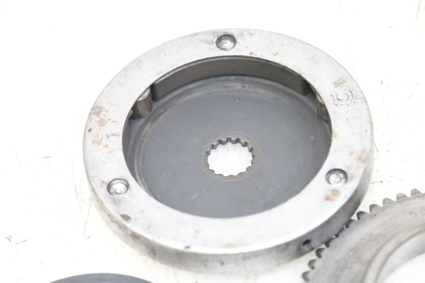 photo de ENGRENAGEM LIVRE DO MOTOR DE ARRANQUE RIDE KALLIO 50 (2010 - 2019) - Ampliação técnica