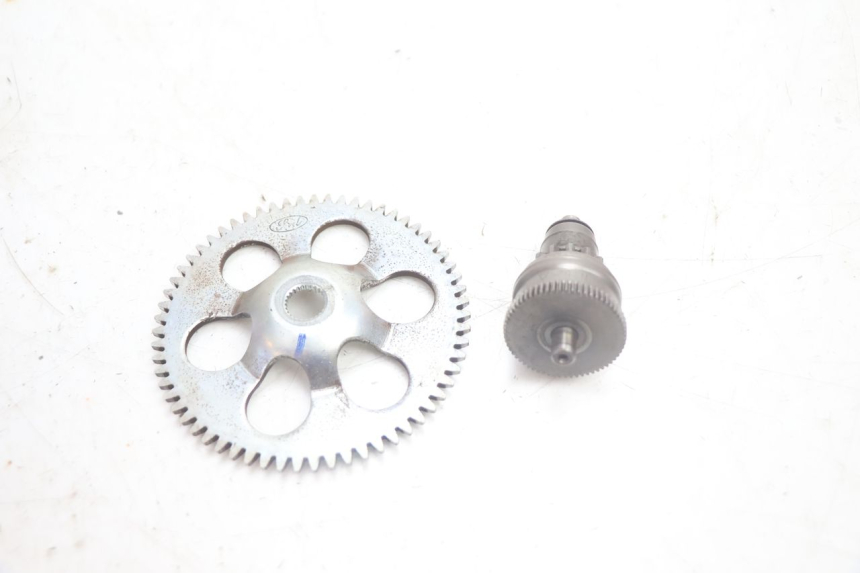 photo de ENGRENAGEM LIVRE DO MOTOR DE ARRANQUE PEUGEOT KISBEE 2T 50 (2010 - 2017) - Zoom do estado de desgaste