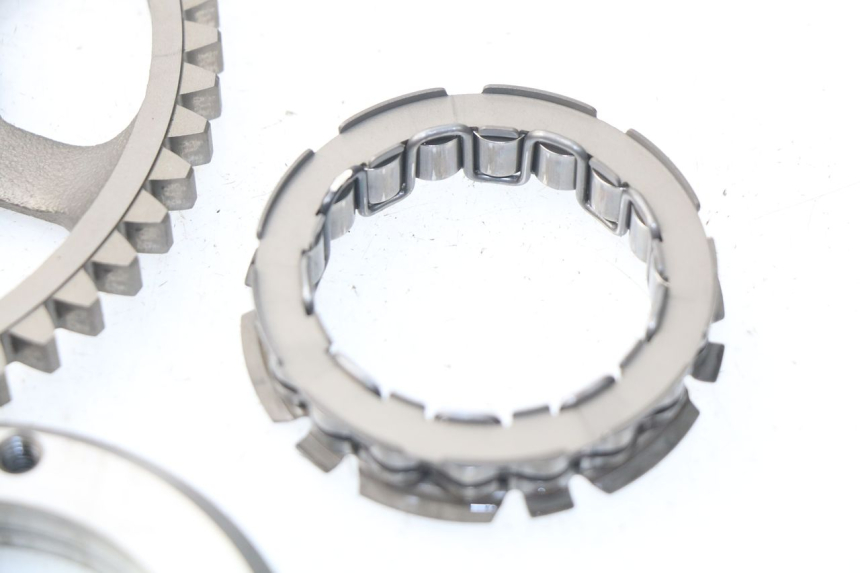 photo de ENGRENAGEM LIVRE DO MOTOR DE ARRANQUE HONDA NSS EX FORZA 250 (2005 - 2013) - Pontos de fixação