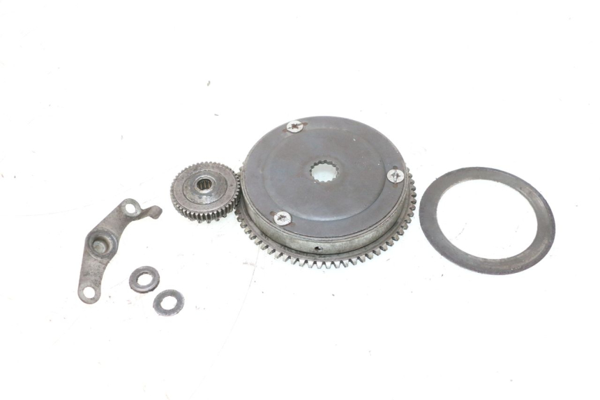 photo de ENGRENAGEM LIVRE DO MOTOR DE ARRANQUE KEEWAY RY6 2T 50 (2011 - 2019) - Vista principal