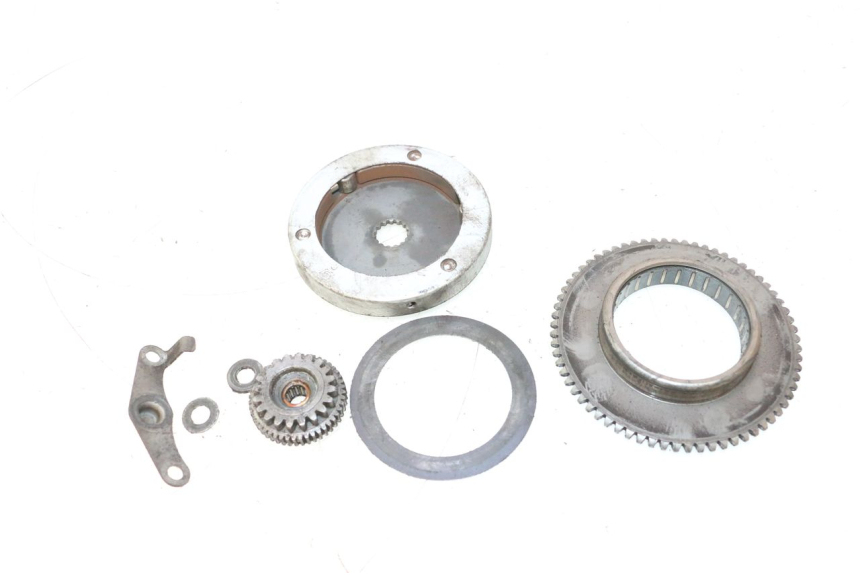 photo de ENGRENAGEM LIVRE DO MOTOR DE ARRANQUE KEEWAY RY6 2T 50 (2011 - 2019) - Detalhe da peça