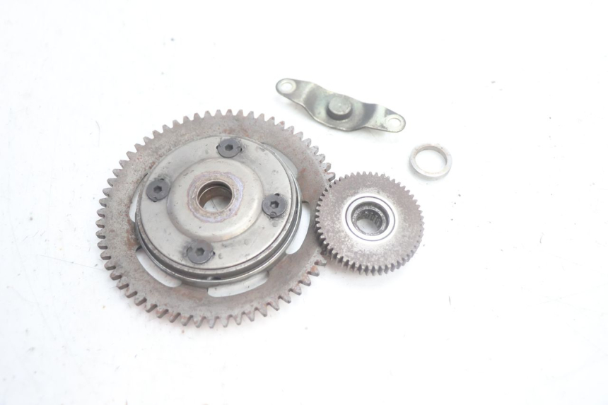 photo de ENGRENAGEM LIVRE DO MOTOR DE ARRANQUE PEUGEOT SATELIS 125 (2013 - 2018) - Pontos de fixação