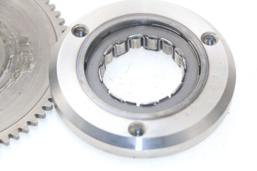 photo de ENGRENAGEM LIVRE DO MOTOR DE ARRANQUE APRILIA SCARABEO GT 125 (1999 - 2007) - Ampliação técnica