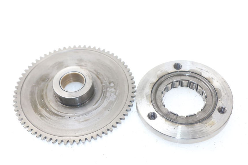 photo de ENGRENAGEM LIVRE DO MOTOR DE ARRANQUE APRILIA SCARABEO GT 125 (1999 - 2007) - Pontos de fixação