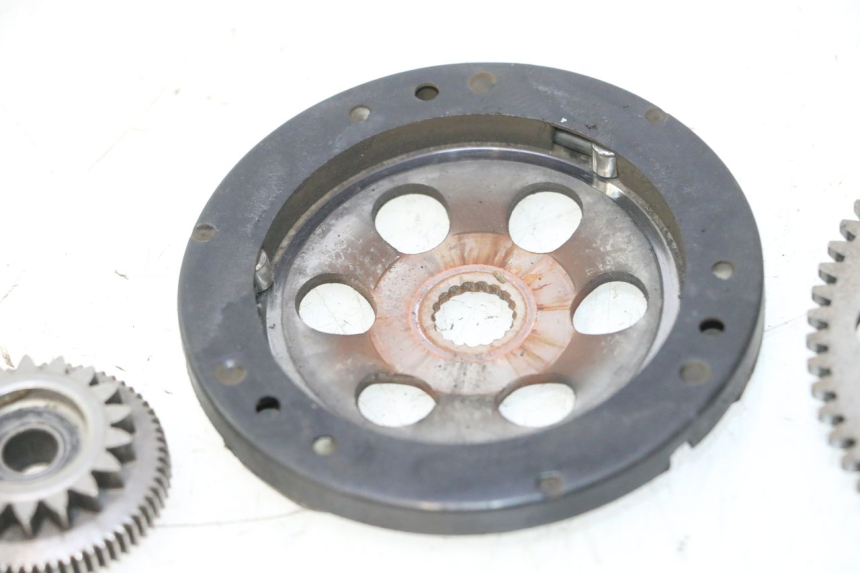 photo de RODA LIVRE DE PARTIDA YAMAHA SLIDER 50 (1999 - 2004) - Pontos de fixação