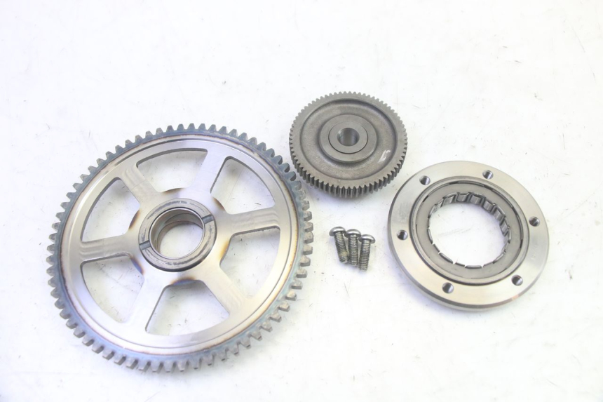photo de ENGRENAGEM LIVRE DO MOTOR DE ARRANQUE YAMAHA TDM ABS 900 (2002 - 2014) - Zoom do estado de desgaste