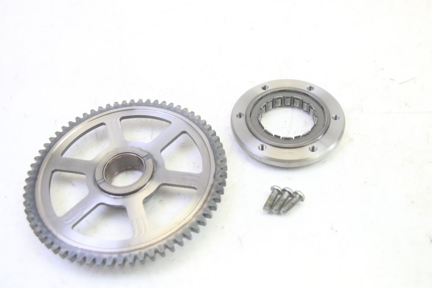 photo de ENGRENAGEM LIVRE DO MOTOR DE ARRANQUE YAMAHA TDM ABS 900 (2002 - 2014) - Zoom do estado de desgaste
