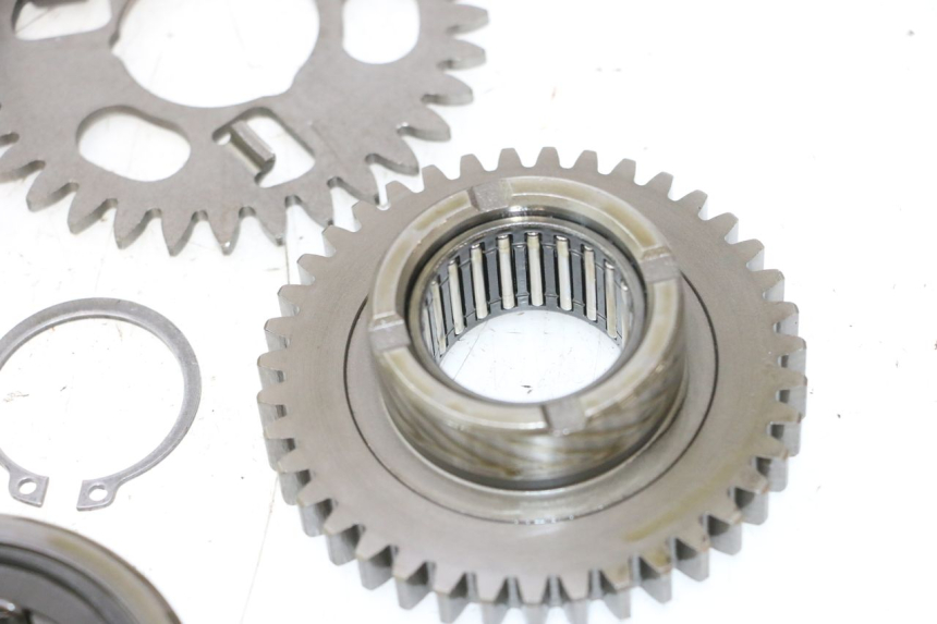 photo de ENGRENAGEM LIVRE DO MOTOR DE ARRANQUE HONDA VFR FI RC46 800 (1998 - 2001) - Detalhes característicos