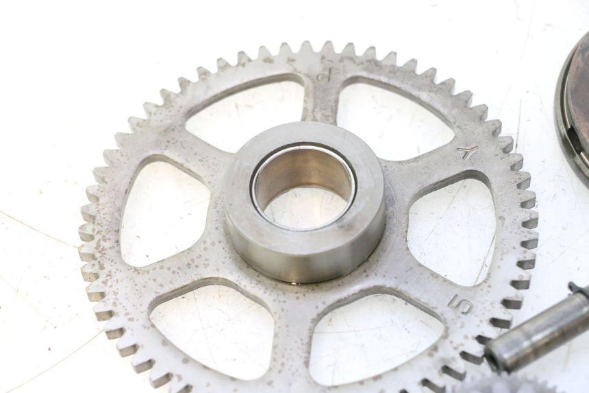 photo de ENGRENAGEM LIVRE DO MOTOR DE ARRANQUE YAMAHA XMAX X-MAX 125 (2006 - 2009) - Pontos de fixação
