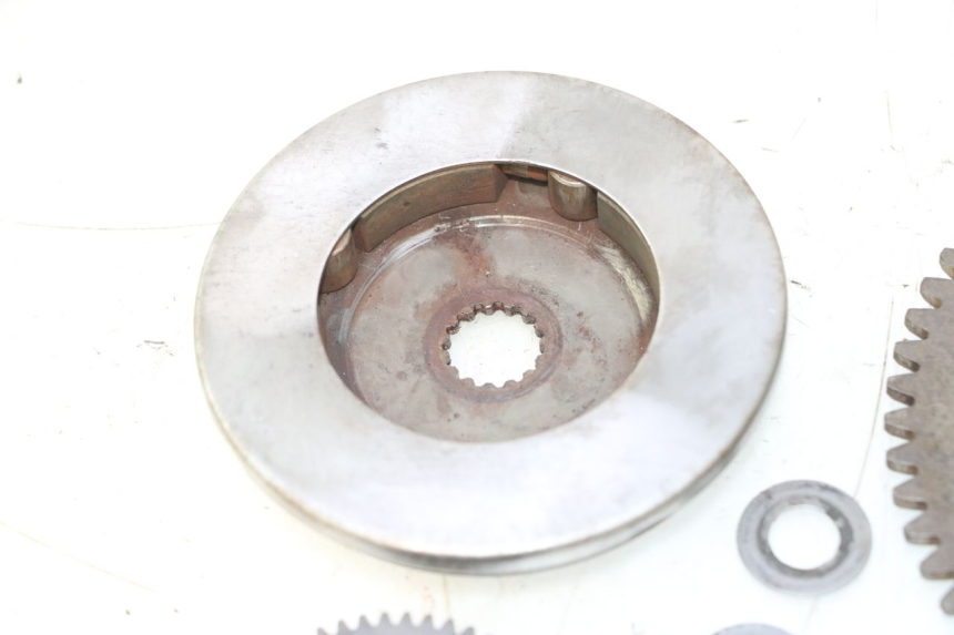 photo de ENGRENAGEM LIVRE DO MOTOR DE ARRANQUE YAMAHA YP MAJESTY 125 (2002 - 2006) - Estado da superfície