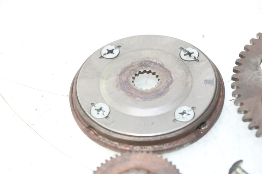 photo de ENGRENAGEM LIVRE DO MOTOR DE ARRANQUE YAMAHA YP MAJESTY 125 (2007 - 2010) - Ampliação técnica