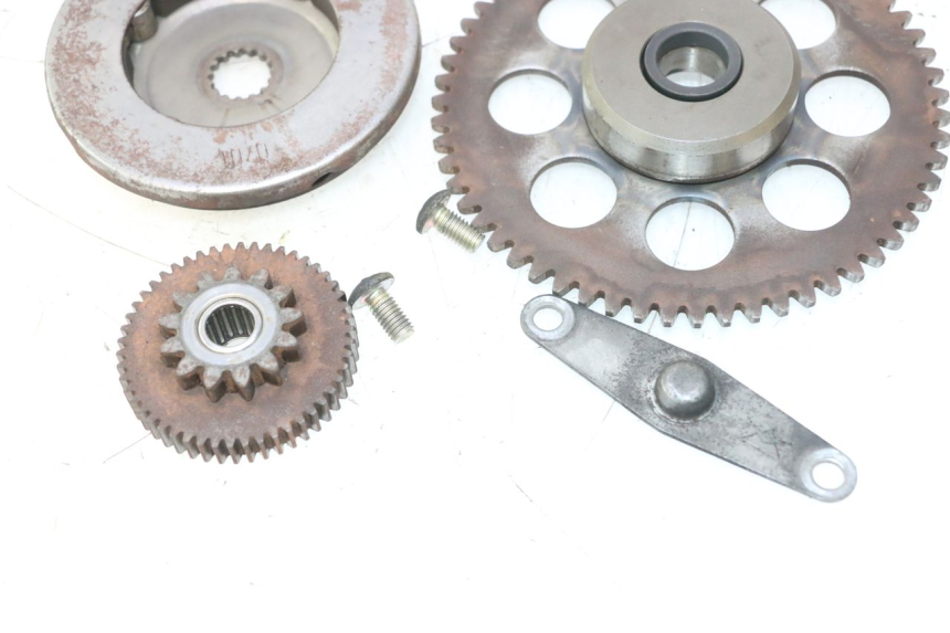 photo de ENGRENAGEM LIVRE DO MOTOR DE ARRANQUE YAMAHA YP MAJESTY 125 (2007 - 2010) - Pontos de fixação