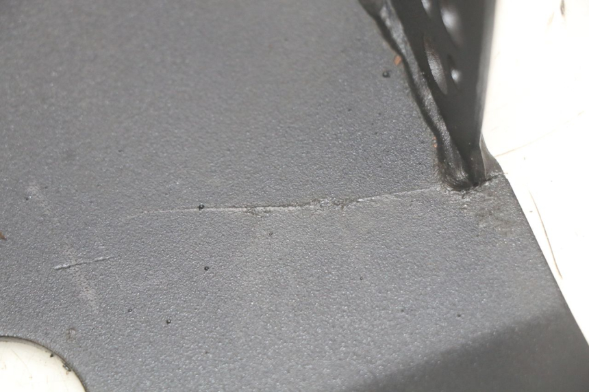 photo de PROTETOR DO MOTOR YCF R-START 125 - Detalhe da peça