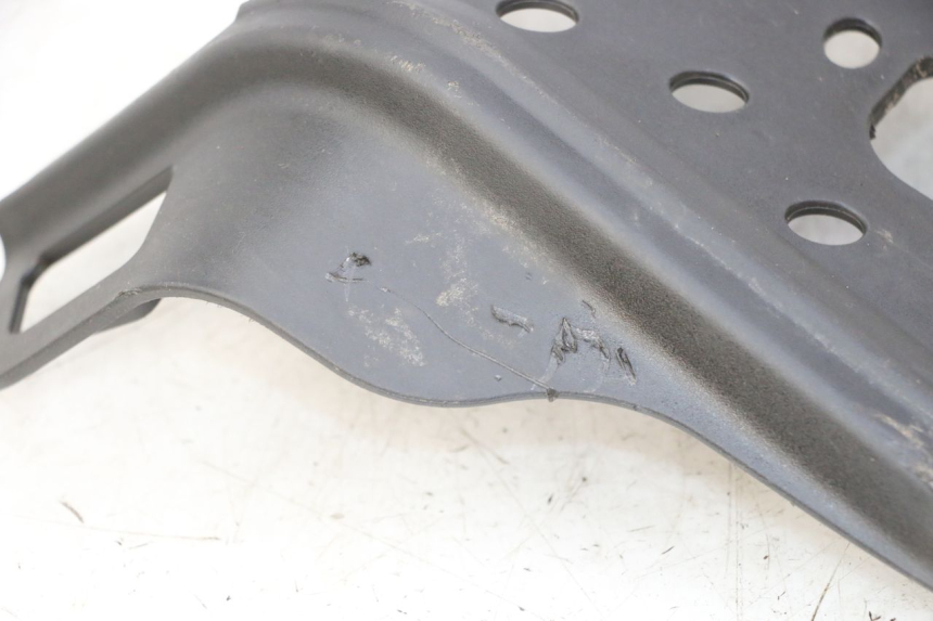 photo de PROTETOR DO MOTOR SMALL MX THUNDER 250 - Pontos de fixação
