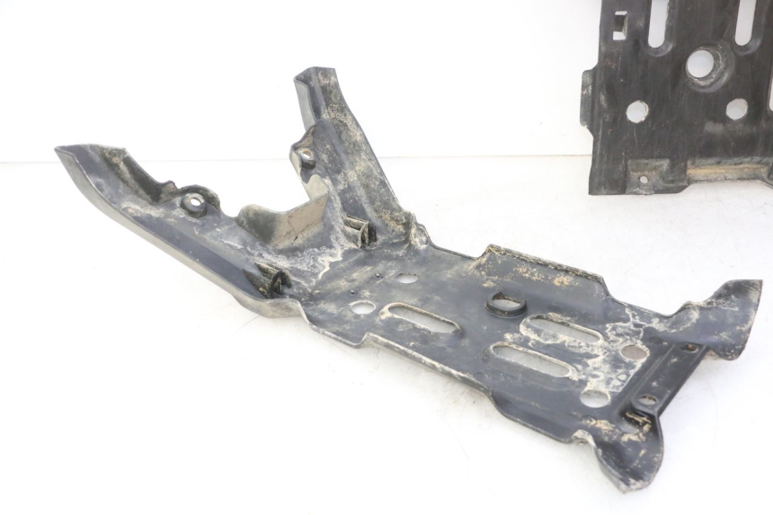 photo de PROTETOR DE MOTOR YAMAHA YFM GRIZZLY 550 (2008 - 2015) - Estado da superfície