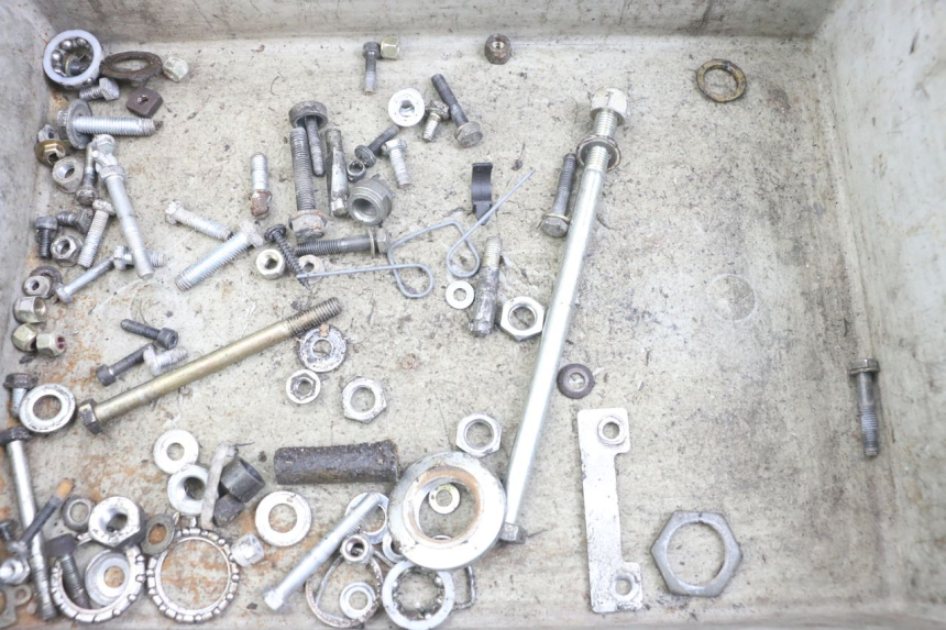 photo de SACO DE PARAFUSOS E FERRAGENS PEUGEOT 103 VOGUE VS2 50 (2004 - 2017) - Detalhe da peça