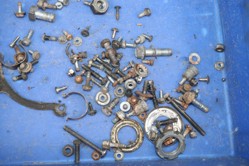 photo de SACO DE PARAFUSOS E FIXADORES MBK ACTIVE 80 (1991 - 1995) - Detalhe da peça