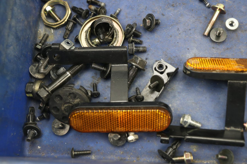 photo de SACO DE PARAFUSOS E FERRAGENS KYMCO AGILITY CITY 16P 125 (2015 - 2021) - Ampliação técnica