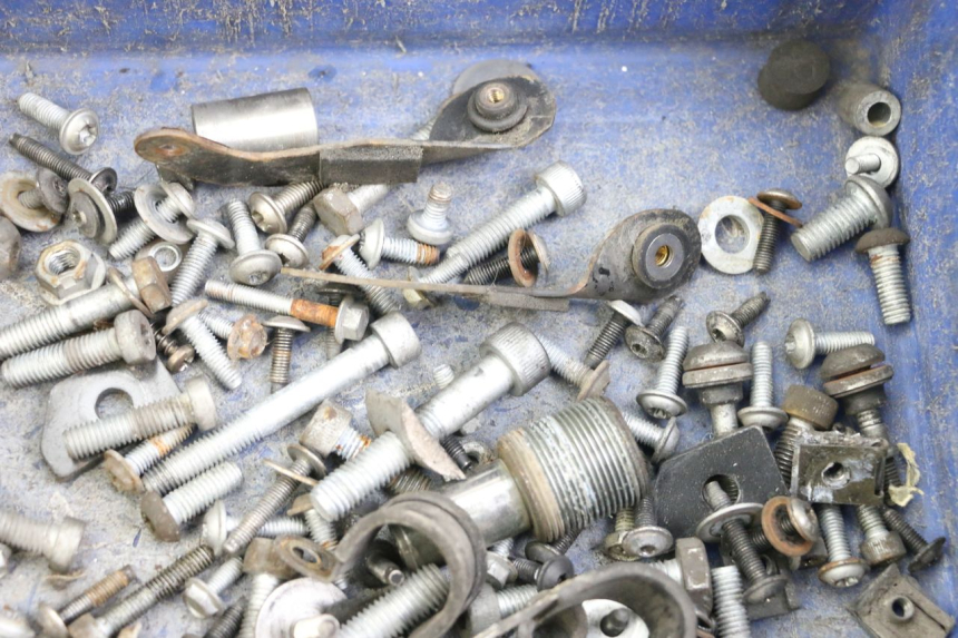 photo de SACO DE PARAFUSOS E FERRAGENS BMW C1 125 (2000 - 2003) - Outro ângulo de visão
