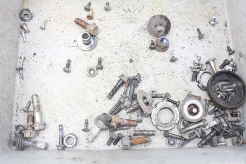 photo de SACO DE PARAFUSOS E FERRAGENS SUZUKI BURGMAN 125 (2007 - 2014) - Detalhe da peça