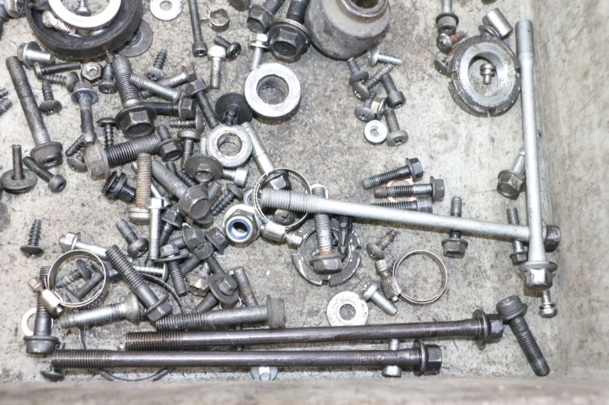 photo de SACO DE PARAFUSOS E FERRAGENS SUZUKI BURGMAN 125 (2007 - 2014) - Ampliação técnica
