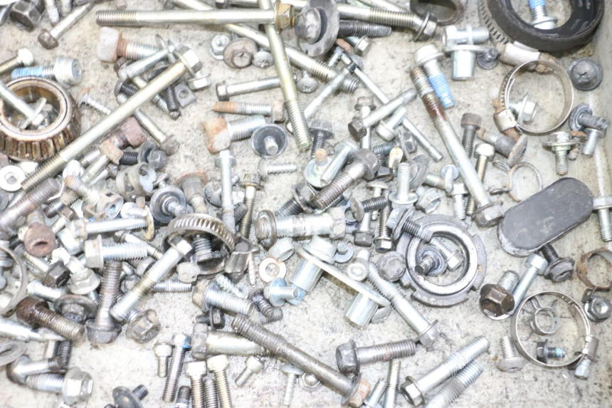 photo de SACO DE PARAFUSOS E FERRAGENS SUZUKI BURGMAN 650 (2013 - 2020) - Detalhe da peça