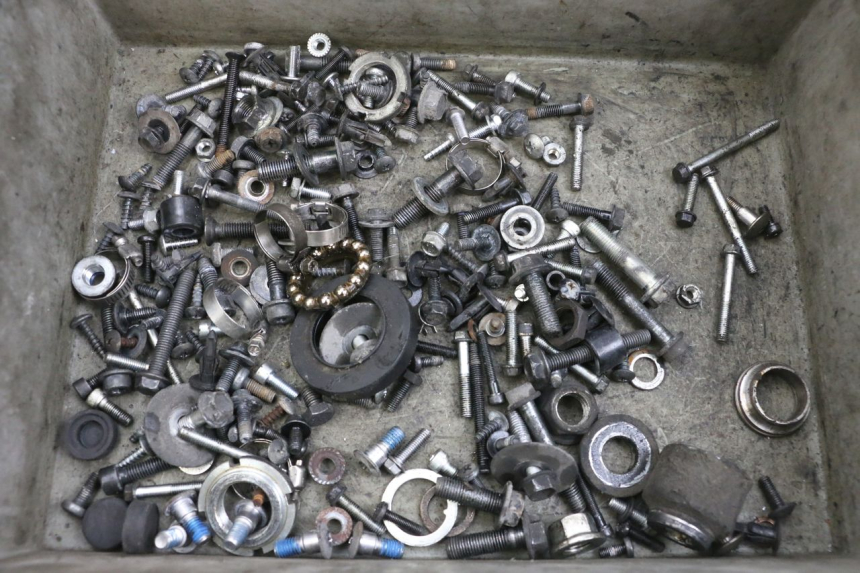 photo de SACO DE PARAFUSOS E FERRAGENS SUZUKI BURGMAN 125 (2007 - 2014) - Vista principal