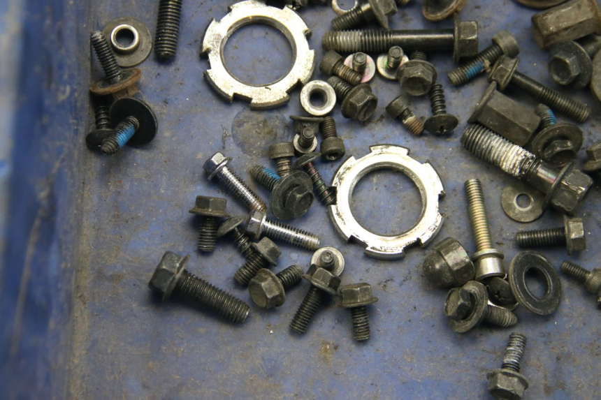 photo de SACO DE PARAFUSOS E FERRAGENS YAMAHA BW'S BWS 125 (2010 - 2013) - Detalhe da peça