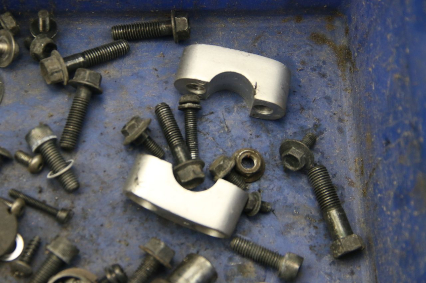 photo de SACO DE PARAFUSOS E FERRAGENS YAMAHA BW'S BWS 125 (2010 - 2013) - Ampliação técnica
