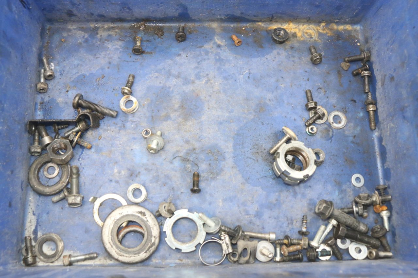 photo de SACO DE PARAFUSOS E FERRAGENS YAMAHA BW'S EASY 50 (2013 - 2016) - Zoom do estado de desgaste
