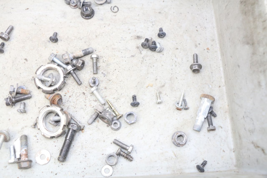 photo de SACO DE PARAFUSOS E FERRAGENS YAMAHA BW'S NAKED 50 (2008 - 2019) - Detalhe da peça