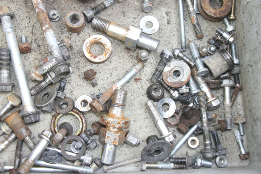 photo de SACO DE PARAFUSOS E FERRAGENS HONDA CA REBEL 125 (1995 - 2001) - Zoom do estado de desgaste