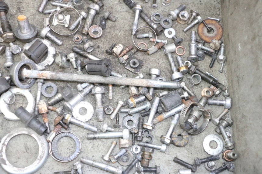 photo de SACO DE PARAFUSOS E FERRAGENS HONDA CBF 500 (2004 - 2007) - Detalhe da peça