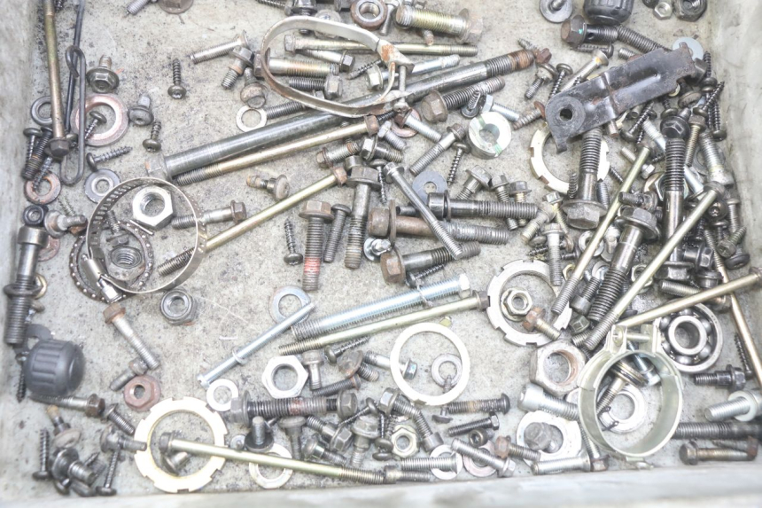 photo de SACO DE PARAFUSOS E FERRAGENS PEUGEOT CITYSTAR AIR 125 (2014 - 2017) - Detalhe da peça