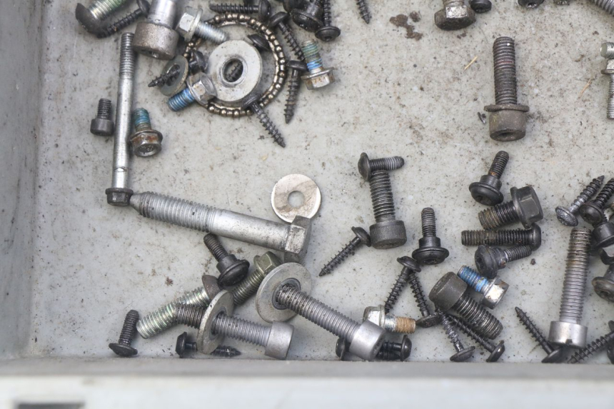 photo de SACO DE PARAFUSOS E FERRAGENS PEUGEOT CITYSTAR 50 (2013 - 2017) - Detalhe da peça